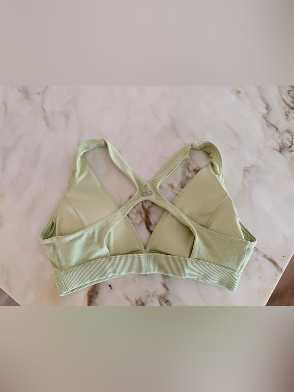 ALO yoga show stopper bra in light Green V-Neck - Picture 4 of 6